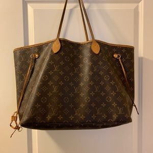Louis Vuitton Tote - Neverfull GM